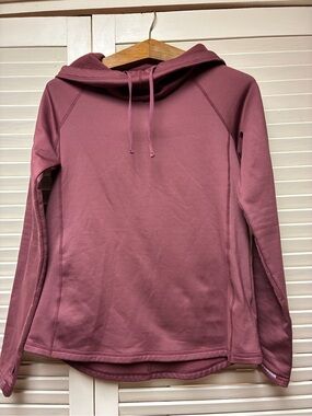 Women’s Columbia Pullover Hoodie in Burgundy